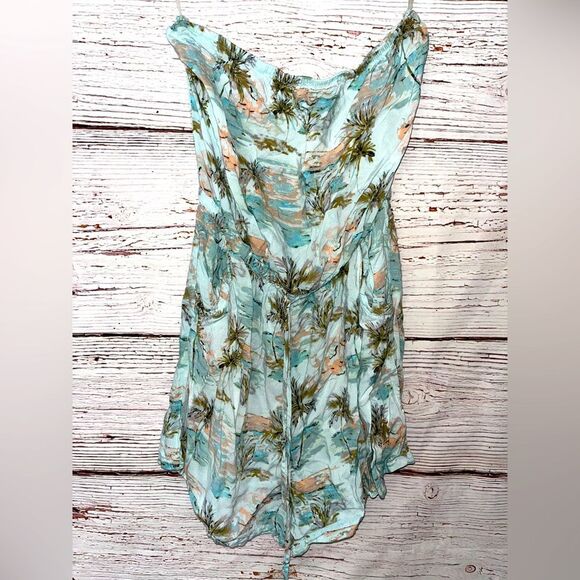 Forever 21 Tropical Print Strapless Romper - Picture 1 of 5